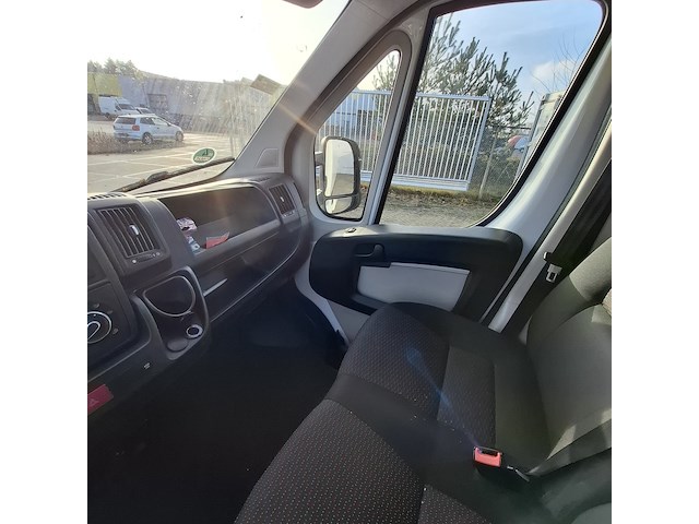 Bedrijfswagen peugeot, boxer 335 2.2 hdi, bouwjaar 2015 - afbeelding 26 van  53