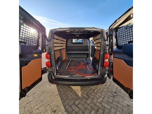 Bedrijfswagen, peugeot, e-expert ev l2 75 kwh, 2023 - afbeelding 30 van  49