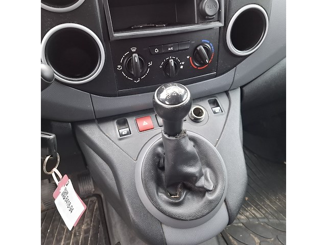 Bedrijfswagen peugeot, partner 1.6, bouwjaar 2012 - afbeelding 17 van  36