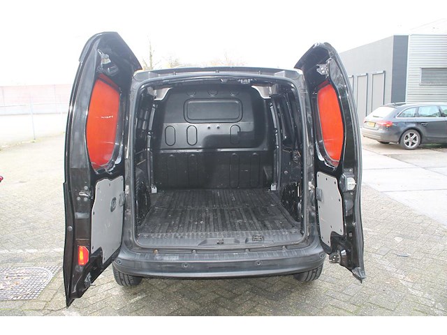 Bedrijfswagen renault kangoo diesel 1.5 dci 90 pk fw51k1 met kenteken vxn-20-p. datum eerste toelating 11... - afbeelding 15 van  18