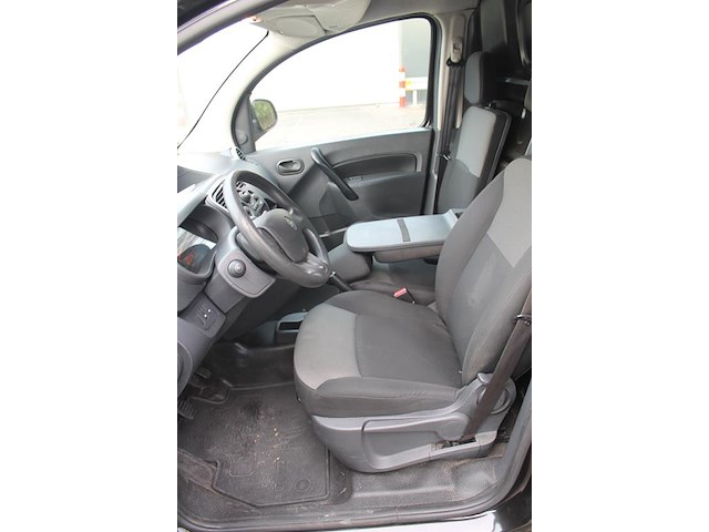 Bedrijfswagen renault kangoo diesel 1.5 dci 90 pk fw51k1 met kenteken vxn-20-p. datum eerste toelating 11... - afbeelding 18 van  18