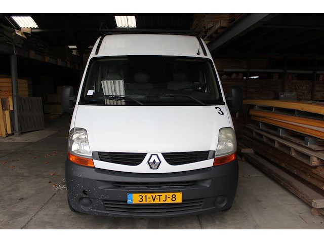Bedrijfswagen renault master t33 2.5 dci l2h2 met kenteken 31-vtj-8 en kilometerstand 489.032 km. bouwjaar ... - afbeelding 1 van  11