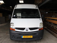 Bedrijfswagen renault master t33 2.5 dci l2h2 met kenteken 31-vtj-8 en kilometerstand 489.032 km. bouwjaar ...