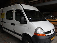 Bedrijfswagen renault master t33 2.5 dci l2h2 met kenteken 31-vtj-8 en kilometerstand 489.032 km. bouwjaar ... - afbeelding 4 van  11