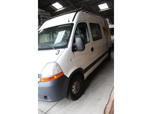 Bedrijfswagen renault master t33 2.5 dci l2h2 met kenteken 31-vtj-8 en kilometerstand 489.032 km. bouwjaar ... - afbeelding 7 van  11