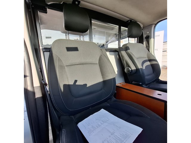 Bedrijfswagen, renault, trafic - afbeelding 37 van  47