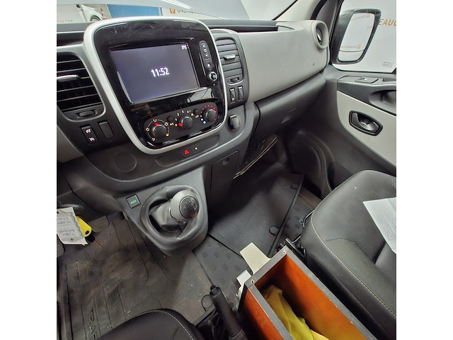Bedrijfswagen, renault, trafic - afbeelding 26 van  47