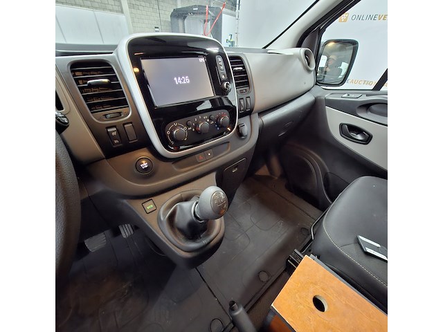 Bedrijfswagen, renault, trafic - afbeelding 24 van  53