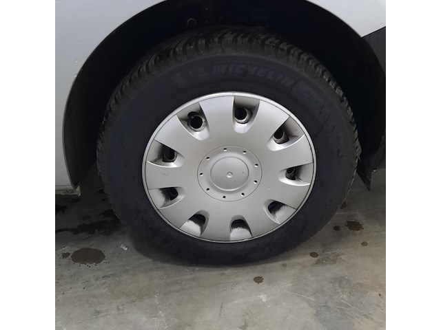 Bedrijfswagen, renault - afbeelding 2 van  37