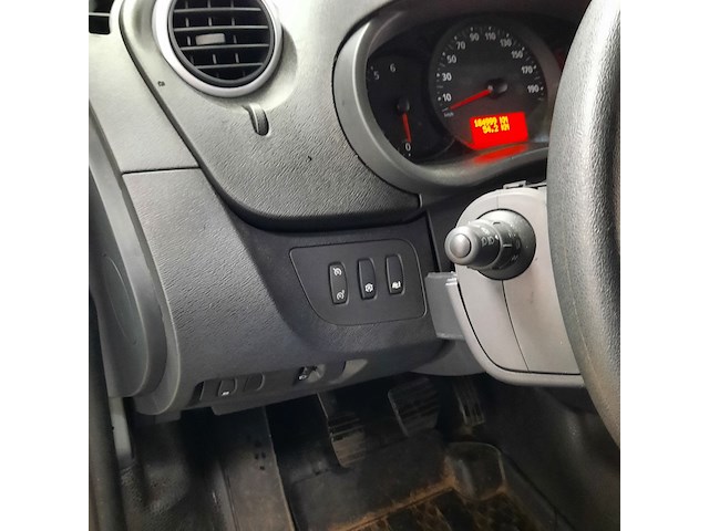 Bedrijfswagen, renault - afbeelding 15 van  37