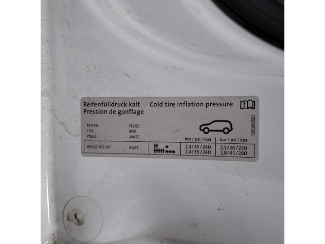 Bedrijfswagen, volkswagen, caddy, 1.6 tdi, 2011 - afbeelding 35 van  40