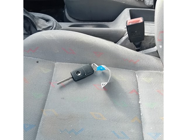 Bedrijfswagen, volkswagen, caddy, 1.9 tdi maxi, 2010 - afbeelding 2 van  13