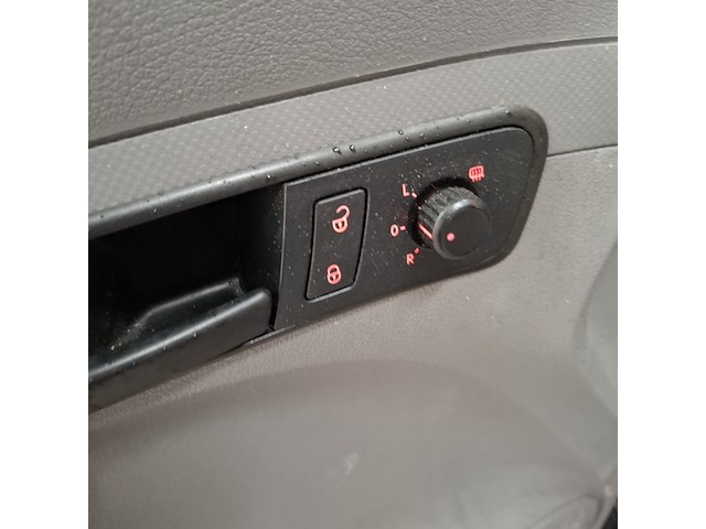 Bedrijfswagen, volkswagen, caddy, 2008 - afbeelding 14 van  27