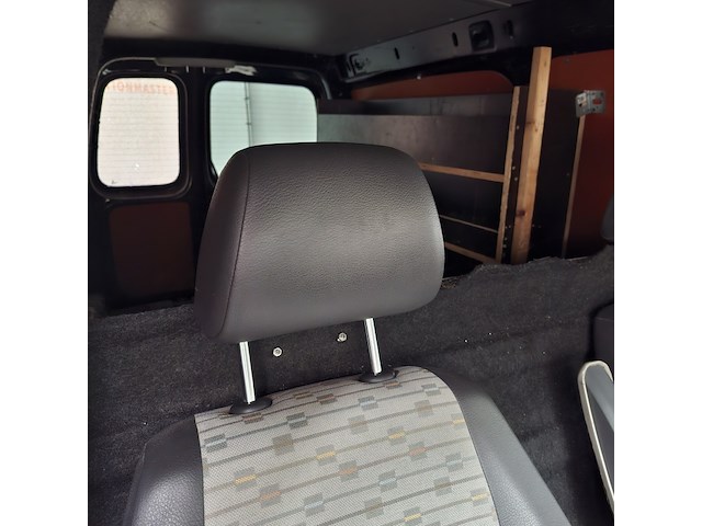 Bedrijfswagen, volkswagen, caddy, 2013 - afbeelding 32 van  47