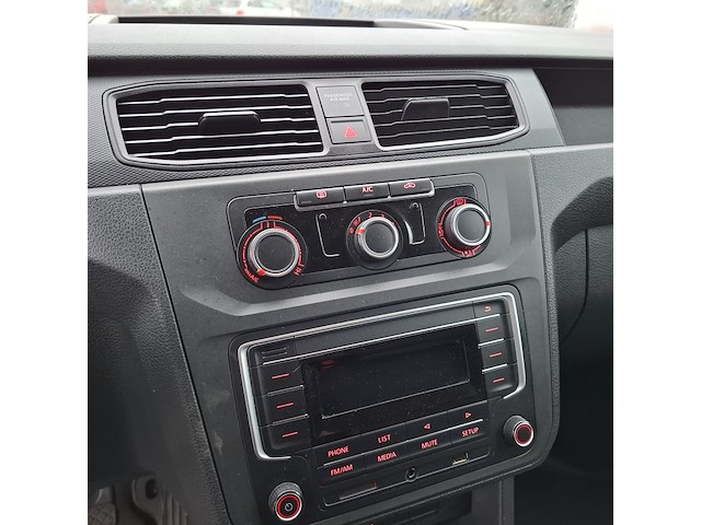 Bedrijfswagen, volkswagen, caddy - afbeelding 22 van  44