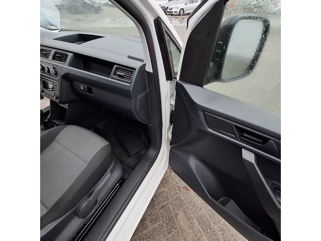 Bedrijfswagen, volkswagen, caddy - afbeelding 31 van  44