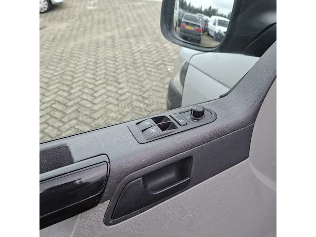 Bedrijfswagen, volkswagen, transporter, 2.0 tdi l1h1 dc trendline, 2015 - afbeelding 7 van  16