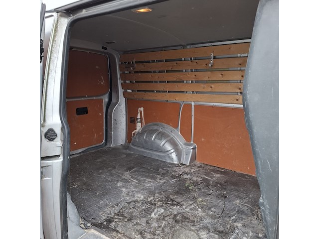 Bedrijfswagen, volkswagen, transporter, 2.0 tdi l1h1 dc trendline, 2015 - afbeelding 8 van  16