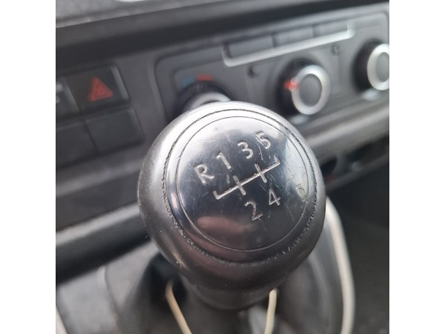 Bedrijfswagen, volkswagen, transporter, 2.0 tdi l1h1 highline - afbeelding 14 van  47