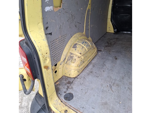 Bedrijfswagen, volkswagen, transporter, 2.0 tdi l1h1 highline - afbeelding 18 van  47