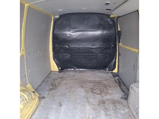 Bedrijfswagen, volkswagen, transporter, 2.0 tdi l1h1 highline - afbeelding 20 van  47