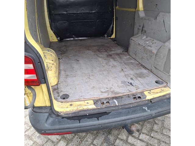 Bedrijfswagen, volkswagen, transporter, 2.0 tdi l1h1 highline - afbeelding 25 van  47