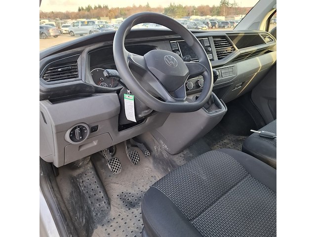 Bedrijfswagen volkswagen, transporter 2.0 tdi l2h1, bouwjaar 2024 - afbeelding 19 van  52