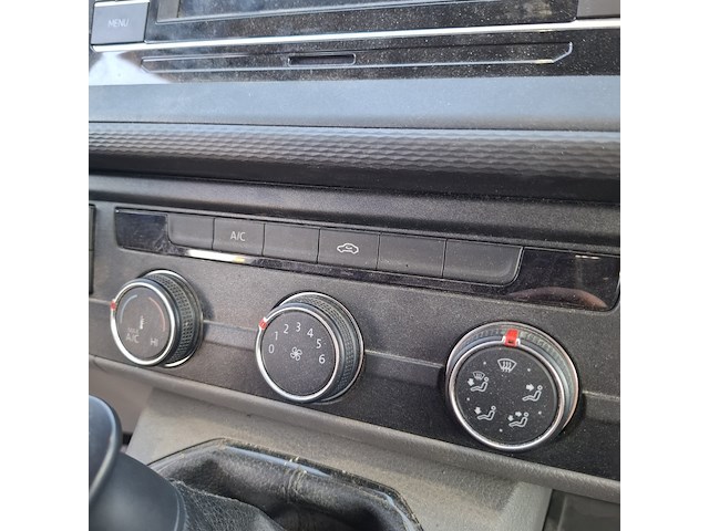 Bedrijfswagen volkswagen, transporter 2.0 tdi l2h1, bouwjaar 2024 - afbeelding 29 van  52