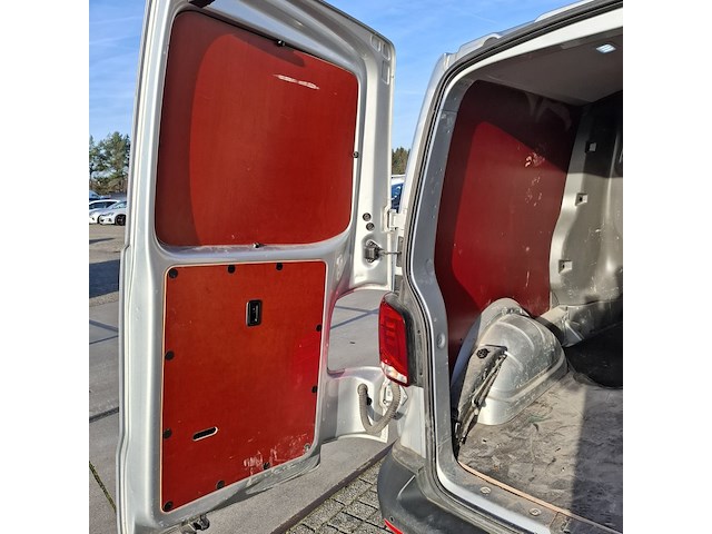 Bedrijfswagen volkswagen, transporter 2.0 tdi l2h1, bouwjaar 2024 - afbeelding 36 van  52