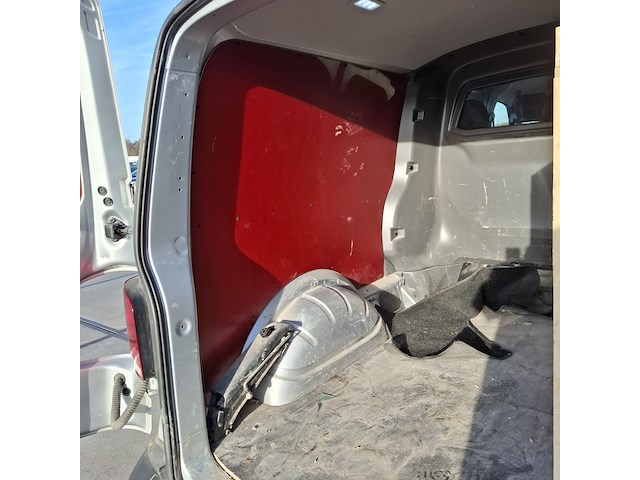 Bedrijfswagen volkswagen, transporter 2.0 tdi l2h1, bouwjaar 2024 - afbeelding 37 van  52