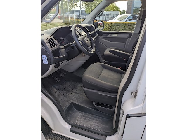 Bedrijfswagen, volkswagen, transporter 2.0 tdi l2h1 highline, wit, 2018 - afbeelding 31 van  33