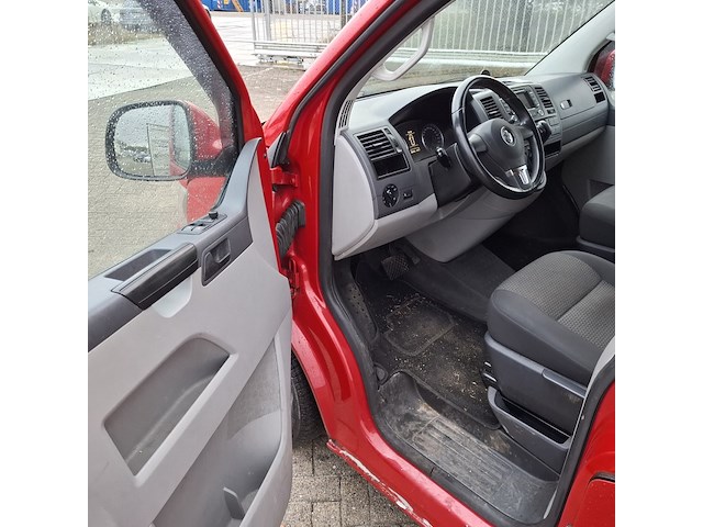 Bedrijfswagen volkswagen, transporter 2.0 tdi, n.v.t., bouwjaar 2010 - afbeelding 46 van  46