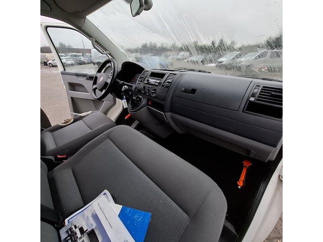 Bedrijfswagen, volkswagen, transporter 2.5 tdi, 2009 - afbeelding 33 van  46