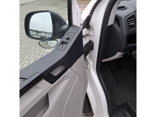 Bedrijfswagen, volkswagen, transporter 4-motion - afbeelding 23 van  45