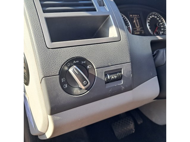 Bedrijfswagen, volkswagen, transporter, grijs / chroom, 2011 - afbeelding 18 van  46