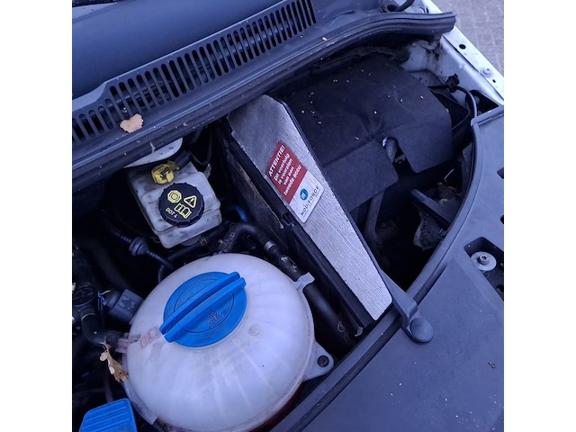 Bedrijfswagen, volkswagen, transporter - afbeelding 11 van  46