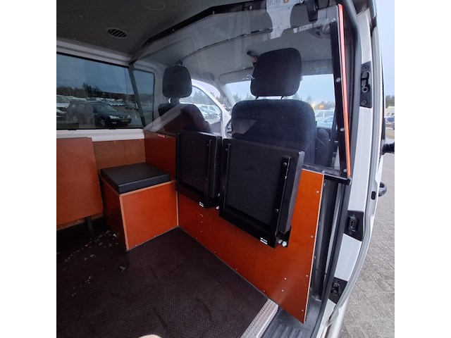 Bedrijfswagen, volkswagen, transporter - afbeelding 32 van  46