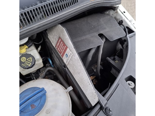 Bedrijfswagen, volkswagen, transporter - afbeelding 13 van  46