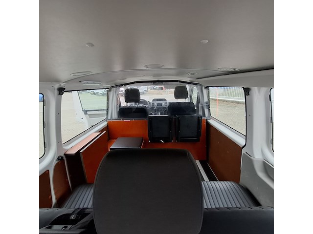 Bedrijfswagen, volkswagen, transporter - afbeelding 36 van  47