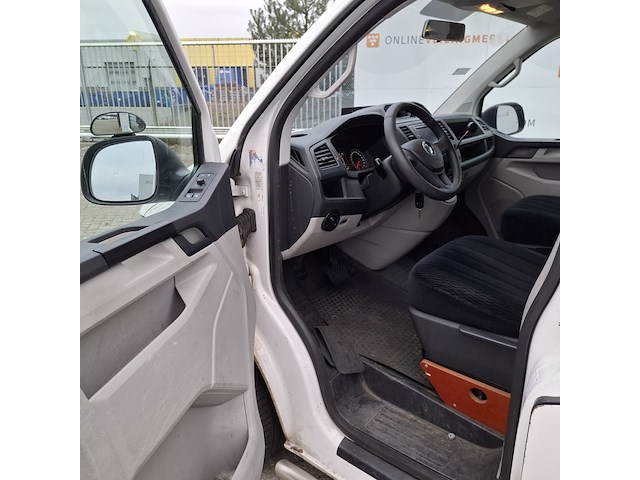 Bedrijfswagen, volkswagen, transporter - afbeelding 25 van  49