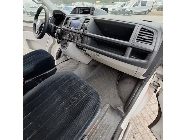 Bedrijfswagen, volkswagen, transporter - afbeelding 43 van  49