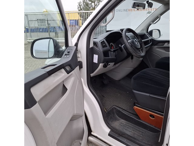 Bedrijfswagen, volkswagen, transporter - afbeelding 24 van  51