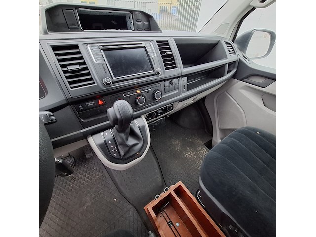 Bedrijfswagen, volkswagen, transporter - afbeelding 34 van  51