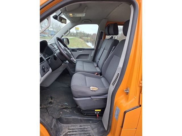 Bedrijfswagen, volkswagen, transporter - afbeelding 36 van  57