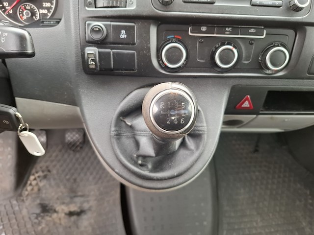 Bedrijfswagen, volkswagen, transporter - afbeelding 43 van  57