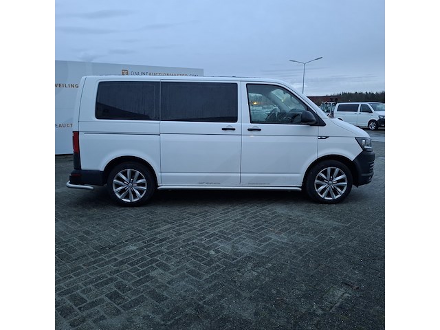 Bedrijfswagen, volkswagen, transporter - afbeelding 34 van  46