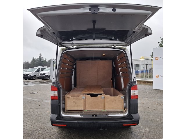 Bedrijfswagen, volkswagen, transporter - afbeelding 29 van  45