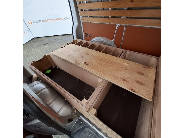 Bedrijfswagen, volkswagen, transporter - afbeelding 32 van  45