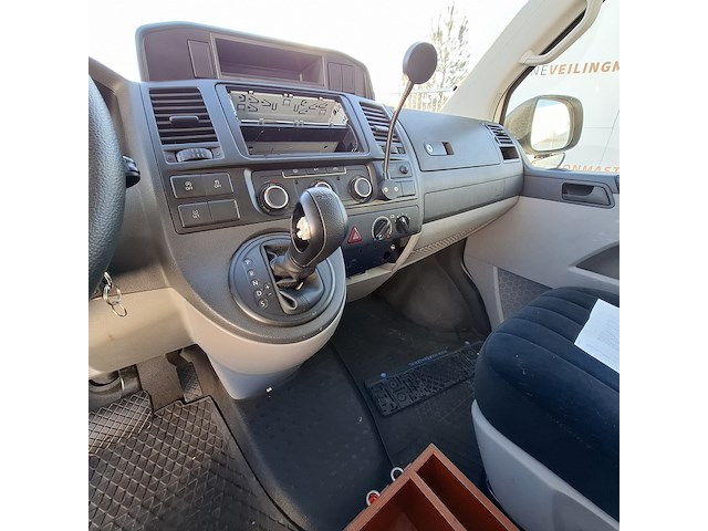 Bedrijfswagen, volkswagen, transporter - afbeelding 25 van  43