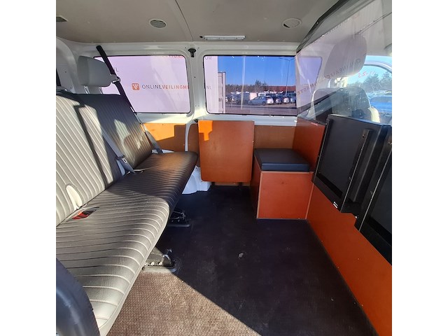 Bedrijfswagen, volkswagen, transporter - afbeelding 27 van  43